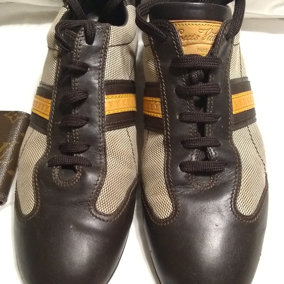 Louis Vuitton shoes and wallet - Picture 12 of 16